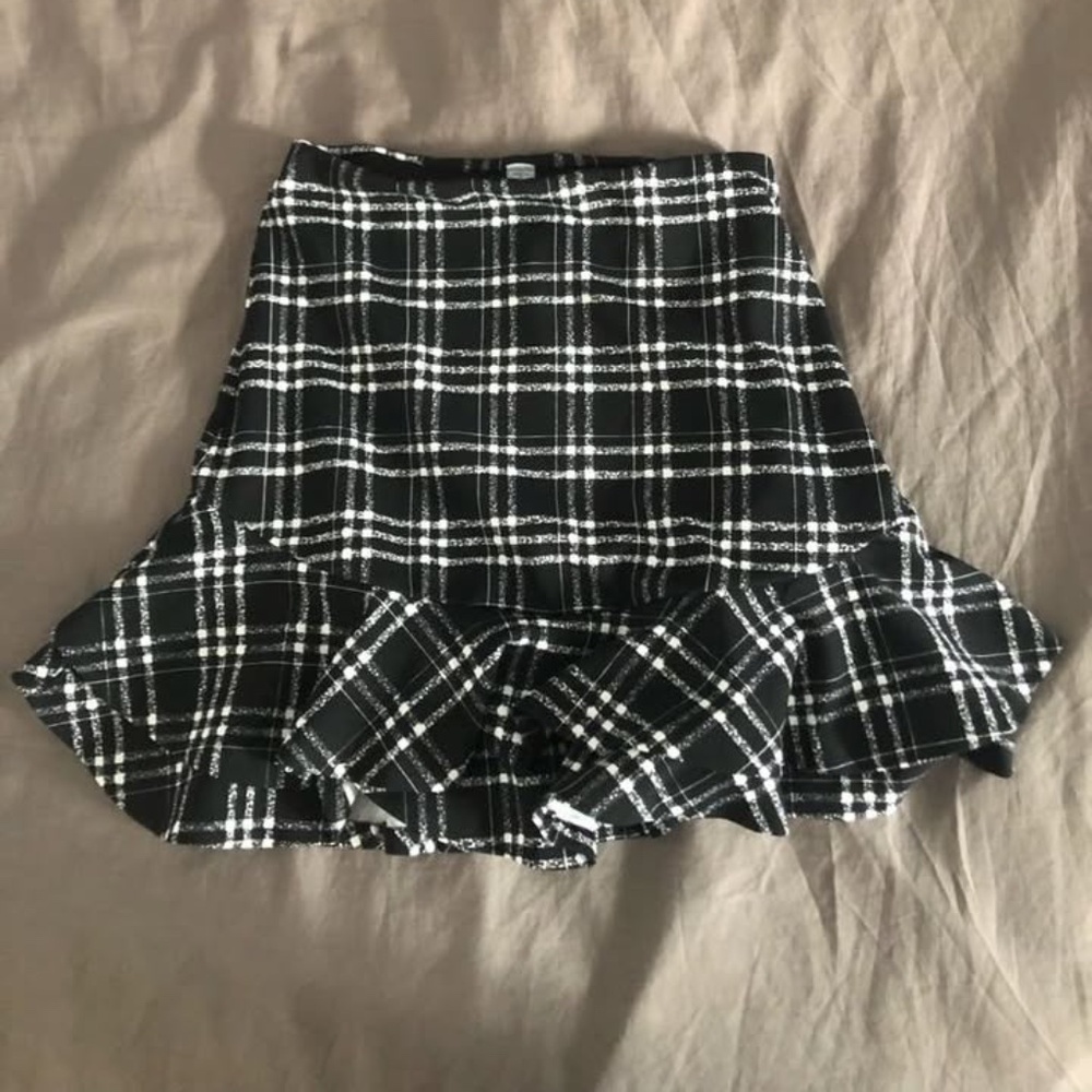 Skirt size S